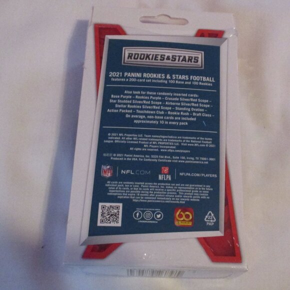 2021 NFL ROOKIES & STARS FOOTBALL HANGER BOX - Picture 3 of 4